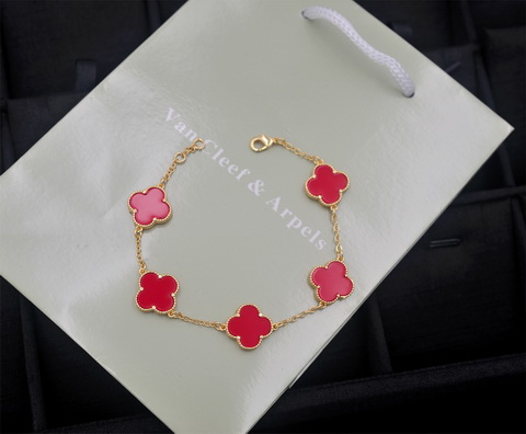 VanCleef & Arpels Bracelet-10